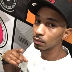 Meet your Posher, Bill